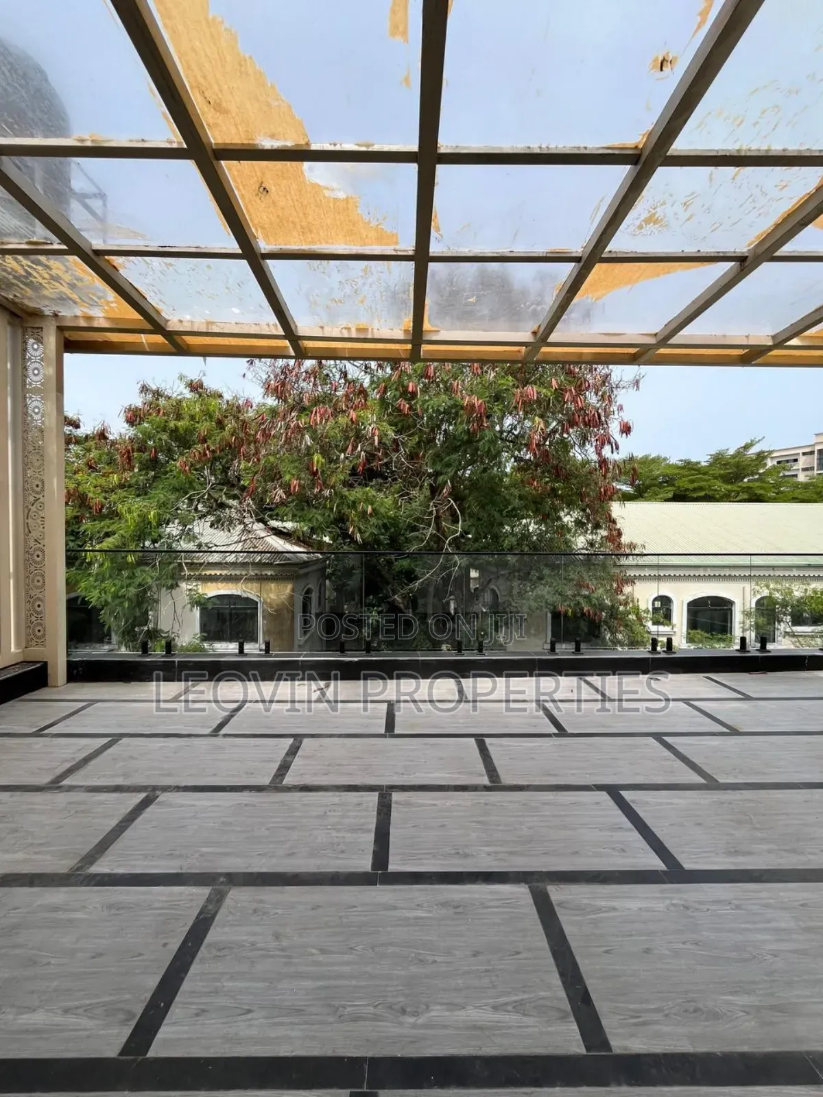 6bdrm Duplex in Chevron Luxury, Lekki Expressway for sale