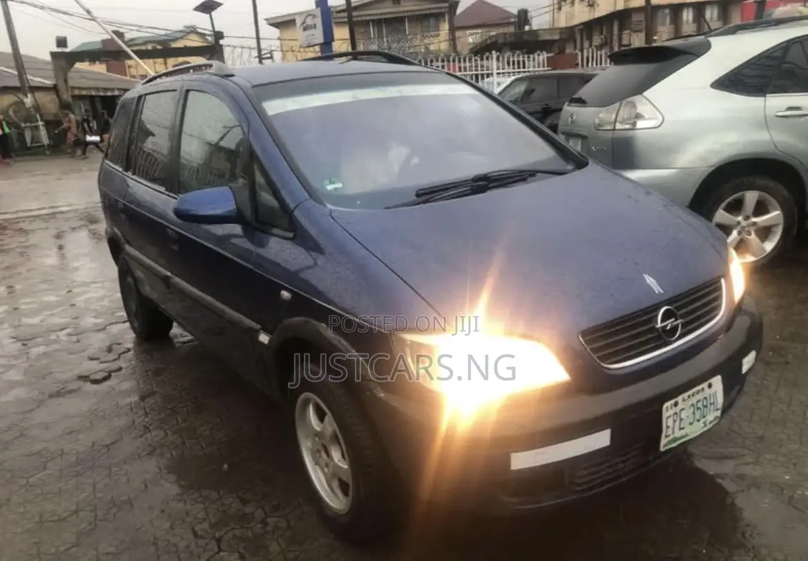 Opel Zafira 2004 Blue