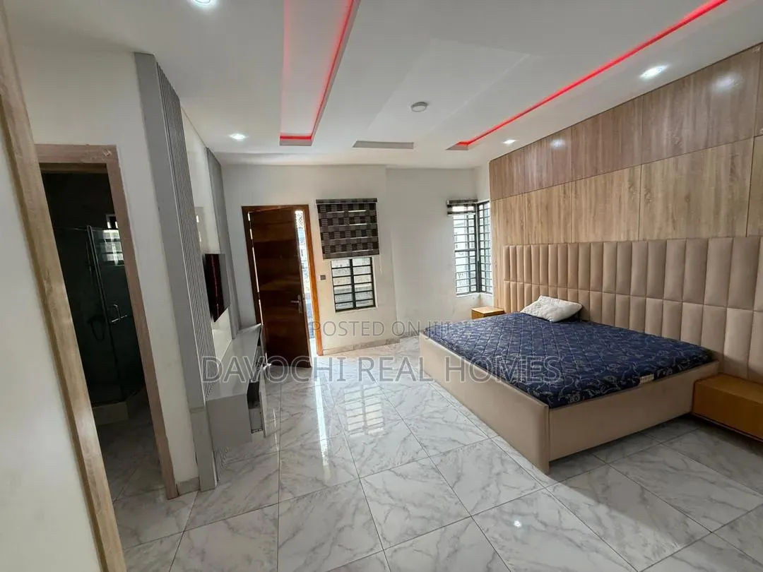4bdrm Duplex in Lekki Phase 1 for rent