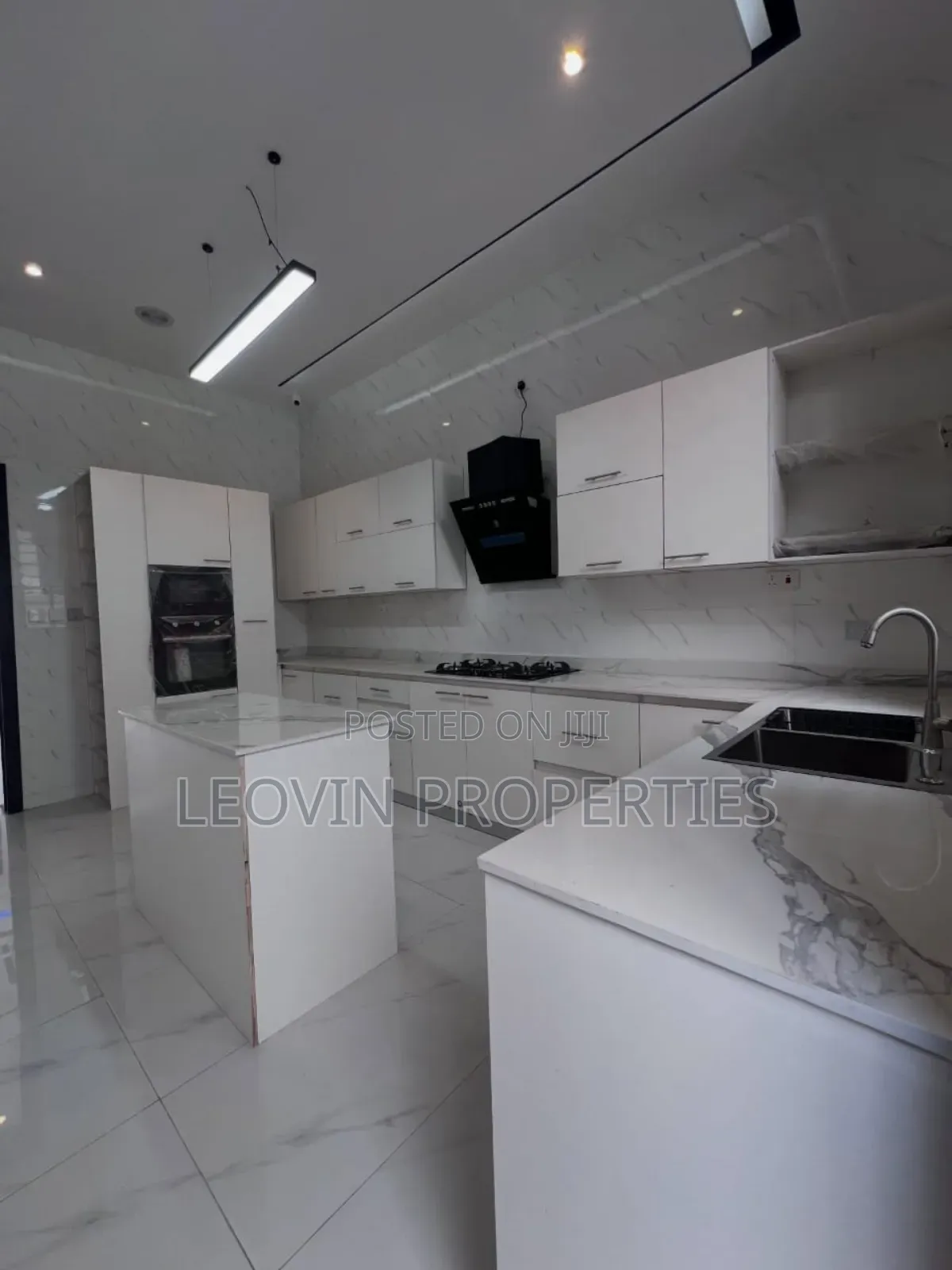 4bdrm Duplex in Chevron Lekki Estate for sale