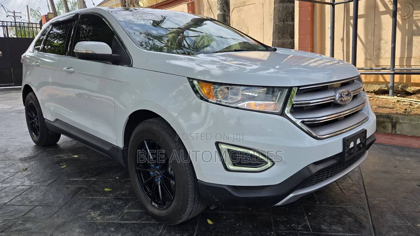 Ford Edge Titanium 4dr AWD 2017 White
