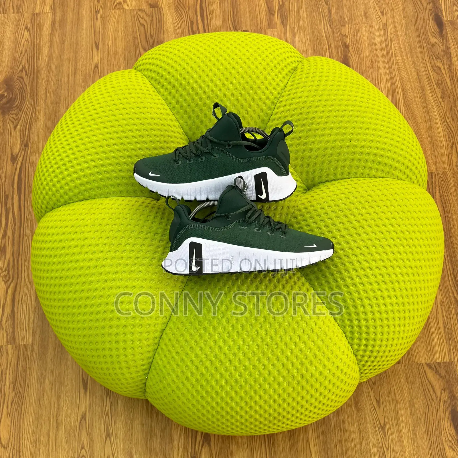 Nike Free Metcon 6 “Pro Green White” Now Available in Store