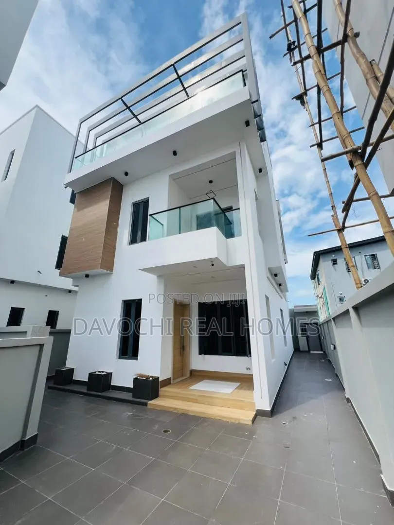 5bdrm Duplex in Lekki Phase 1 for sale