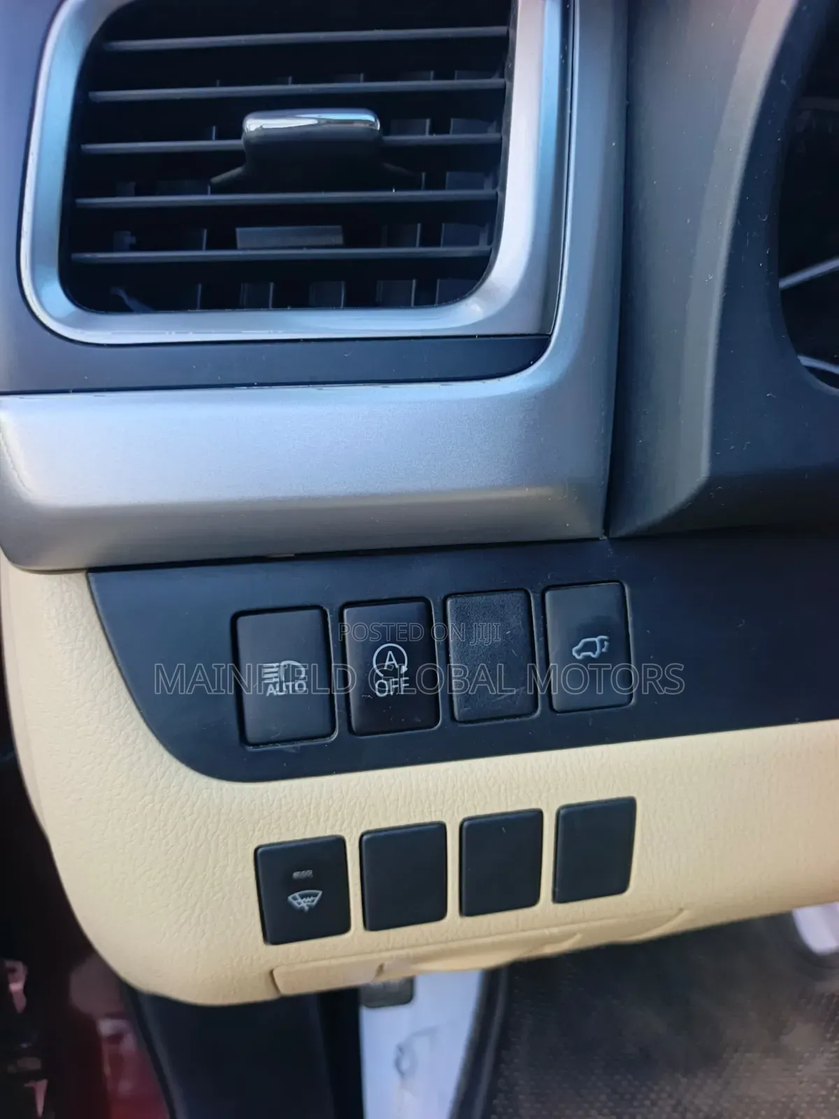 Toyota Highlander XLE 2019 Red