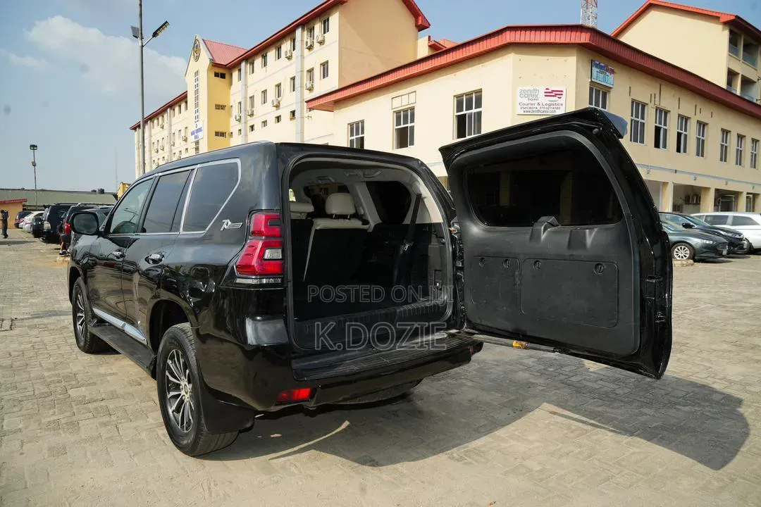 Toyota Land Cruiser Prado 2.7 VVT-i 2016 Black