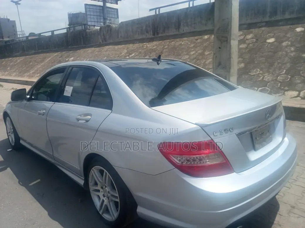 Mercedes-Benz 200 2008 Silver