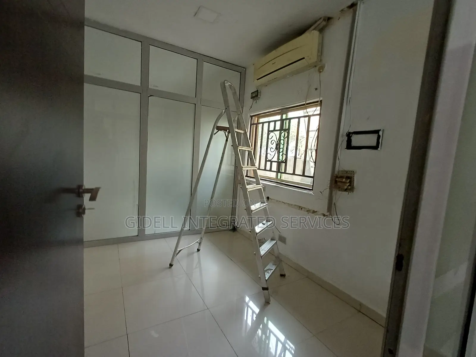 200sqm Office Space on the Ground Floor in a Prime Location