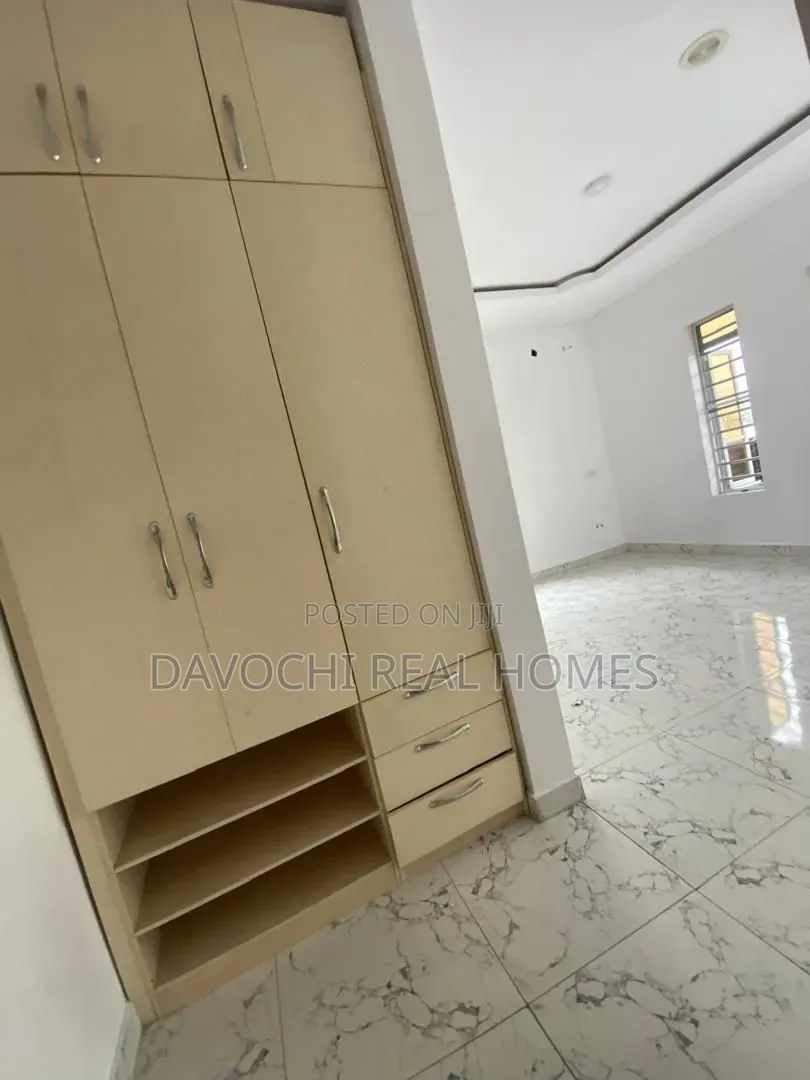 5bdrm Duplex in VGC / Ajah for rent