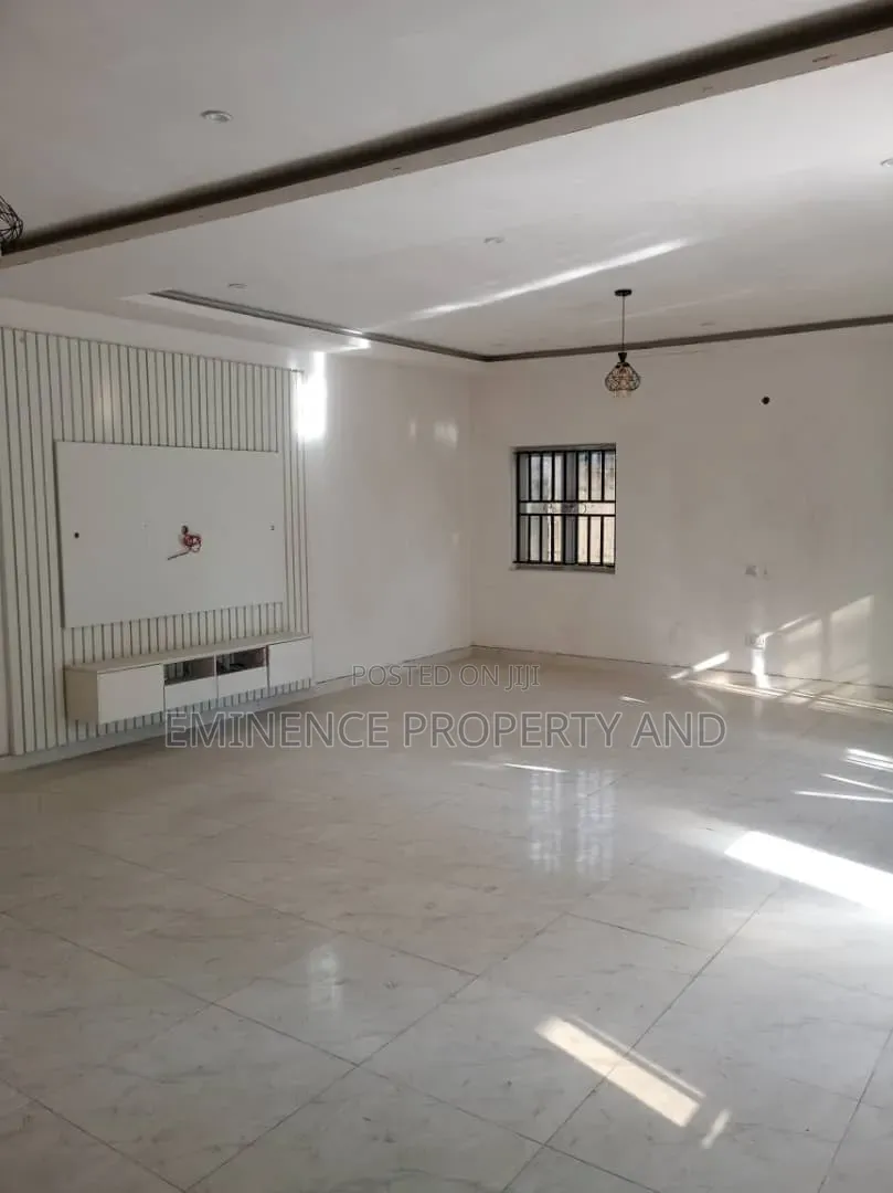 4bdrm Bungalow in Awoyaya for rent