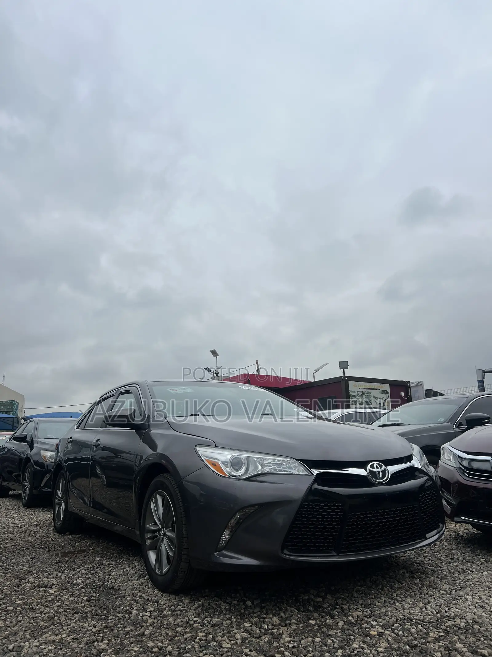 Toyota Camry SE 4dr Sedan (2.5L 4cyl 6A) 2016 Gray
