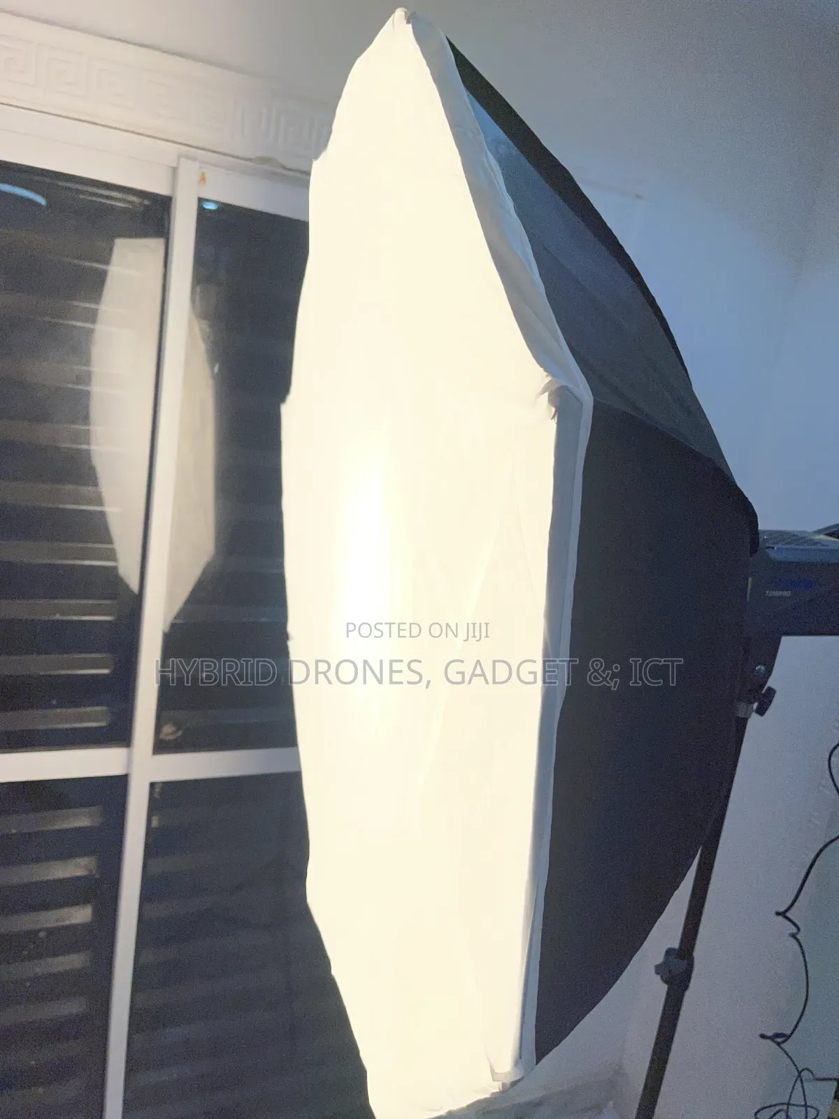 90cm Softbox Octagon for Video Content