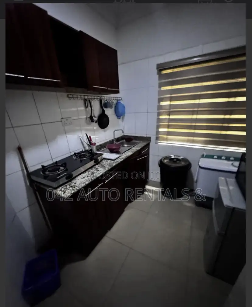 1 Bedroom Apartment in Wuye With a Balcony