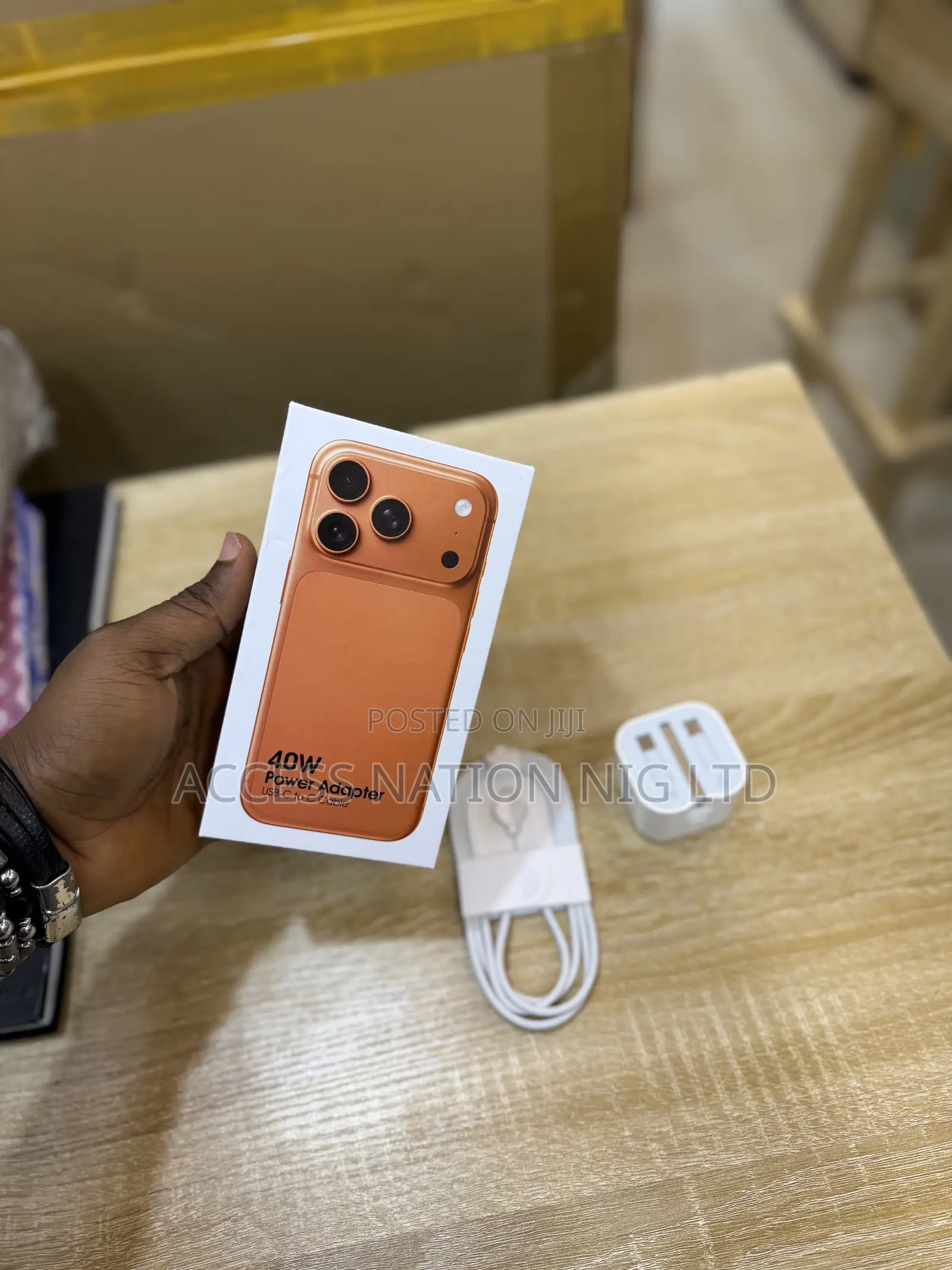 40w iPhone 17promax Power Adapter C to C