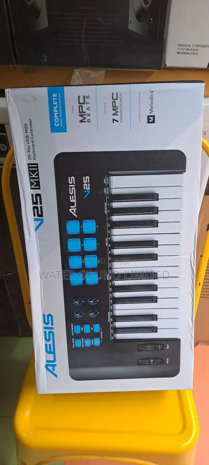 Alesis V25 MKLL Keyboard Controller