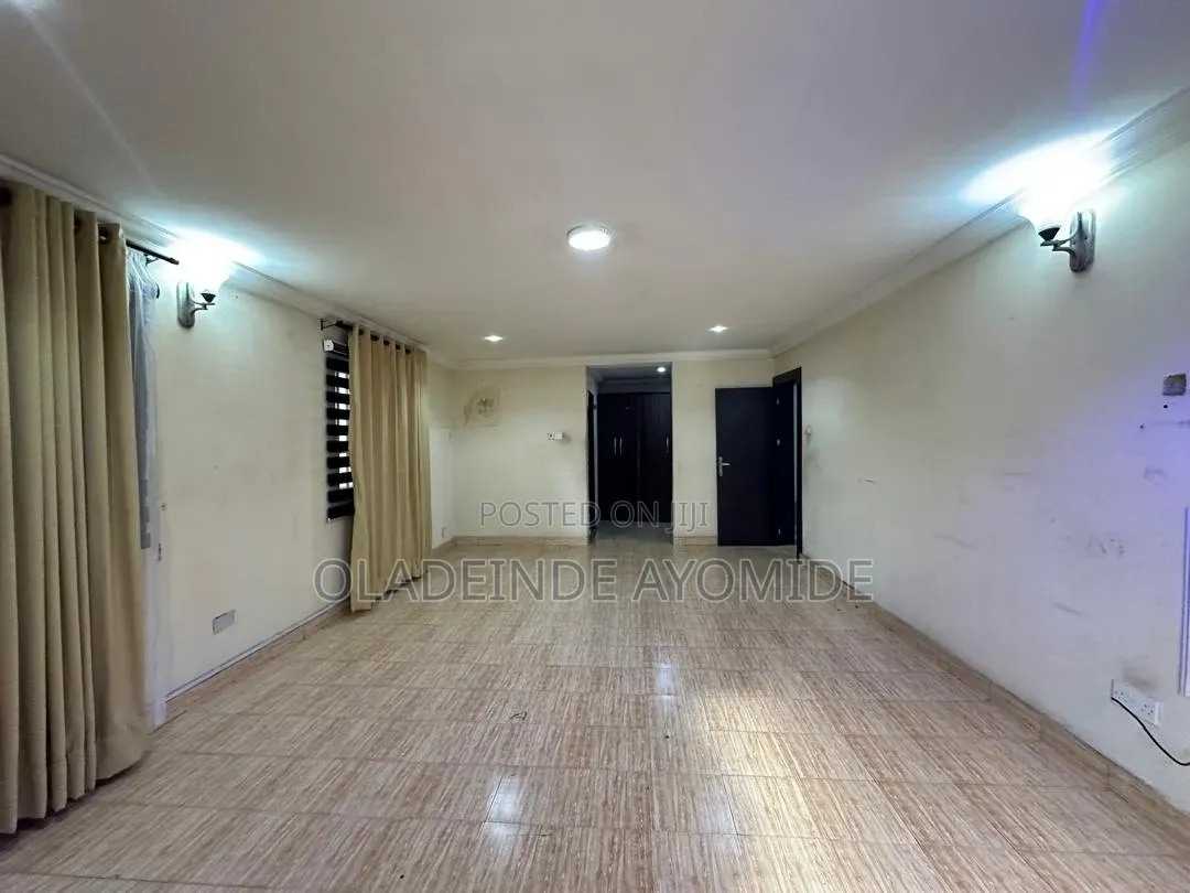 4bdrm Duplex in Megamound Estate, Ikota for rent