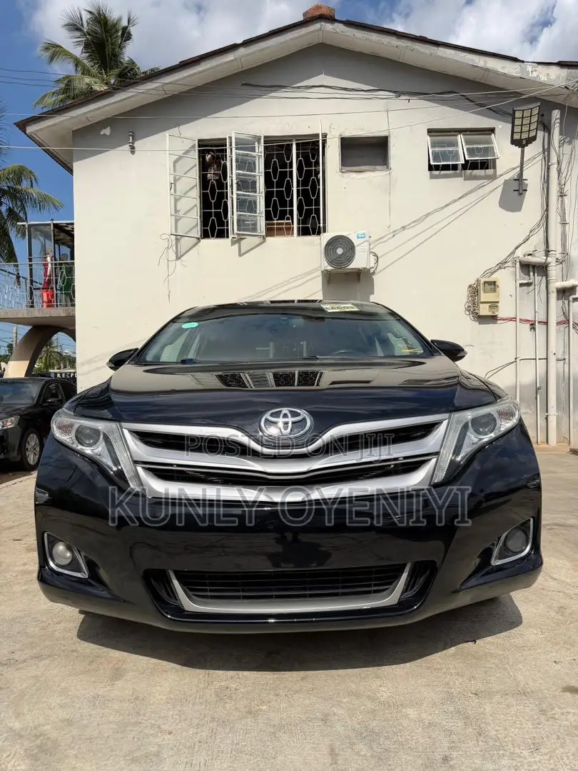 Toyota Venza Limited AWD V6 2013 Black