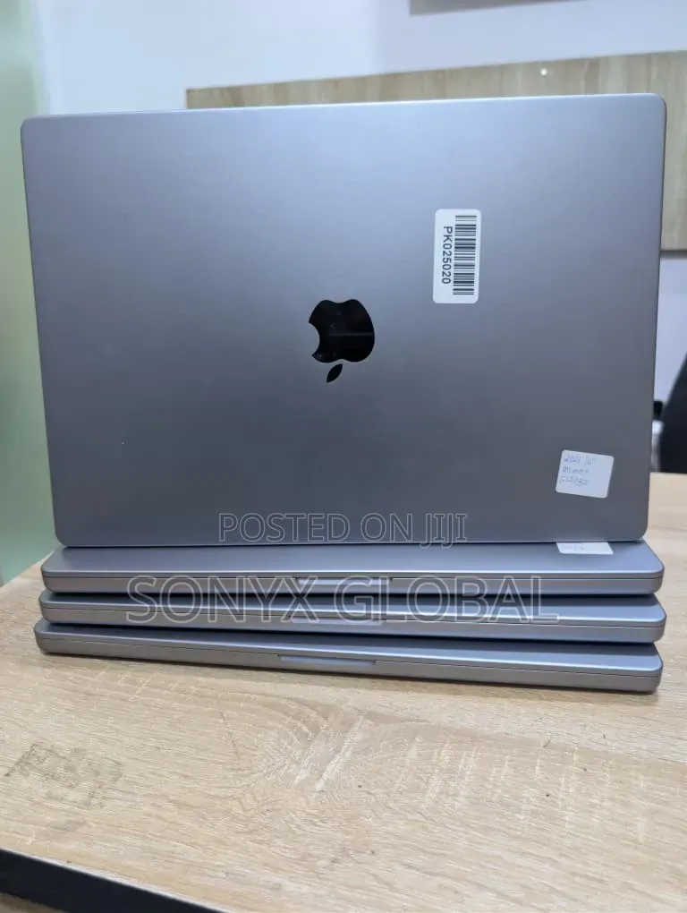 Laptop Apple MacBook Pro 2021 M1 32GB Apple M1 Max SSD 1T