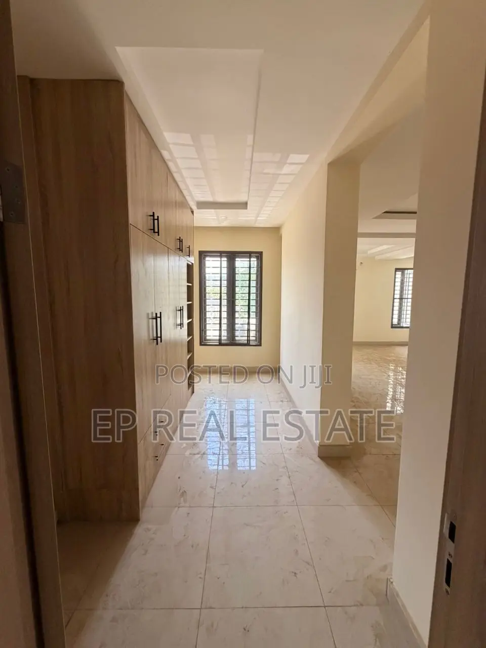 4bdrm Duplex in Maitama for sale