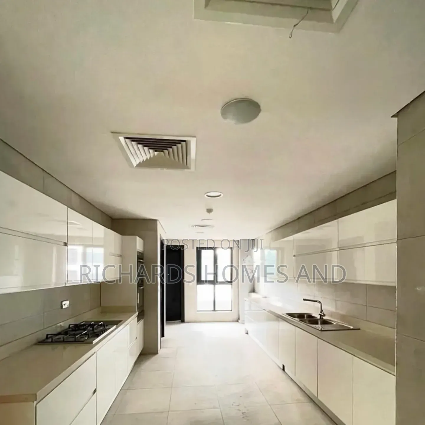 4bdrm Apartment in Old Ikoyi for rent