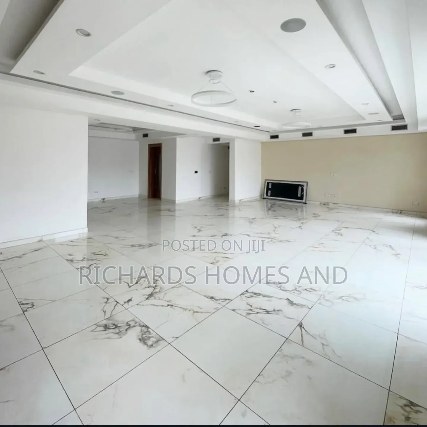 4bdrm Apartment in Old Ikoyi for rent
