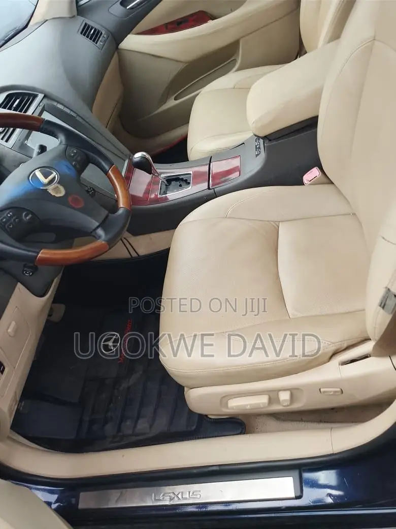 Lexus ES 350 2011 Black