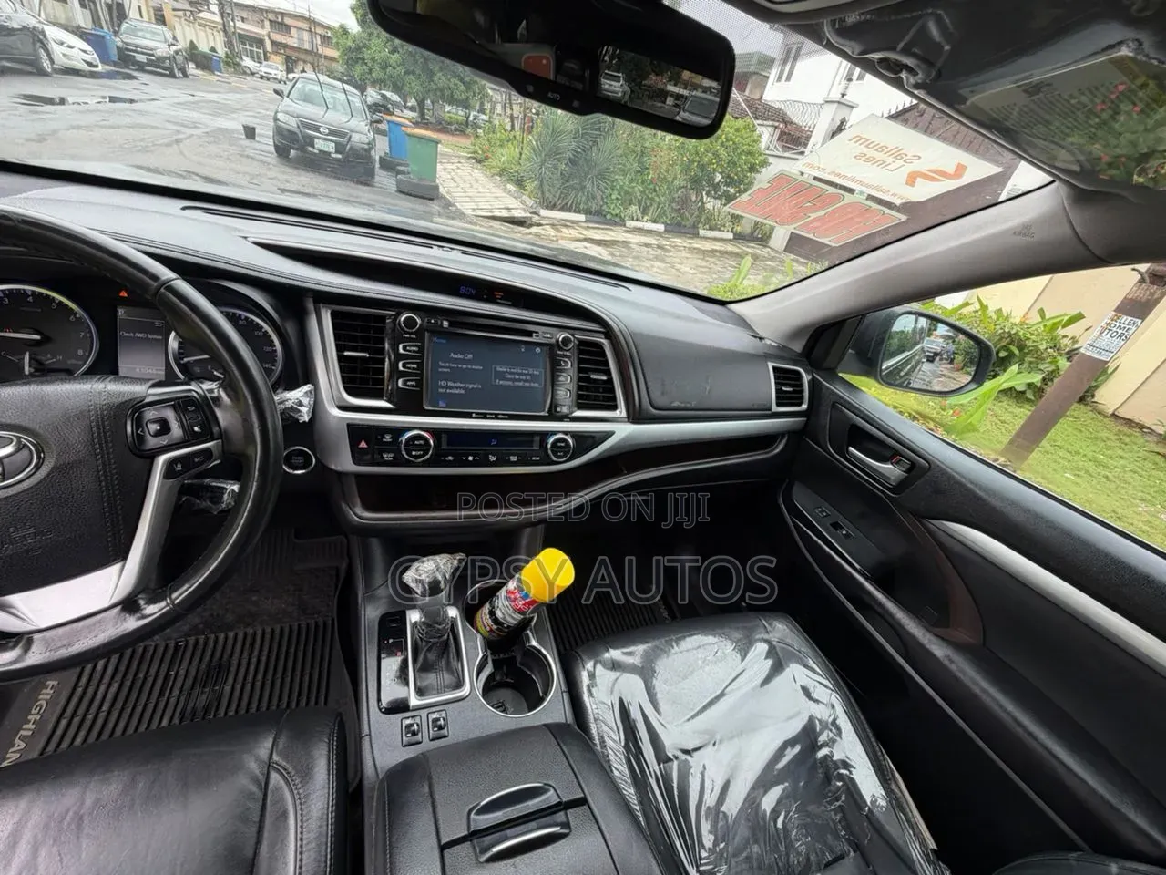 Toyota Highlander XLE 4x4 V6 (3.5L 6cyl 8A) 2017 Black
