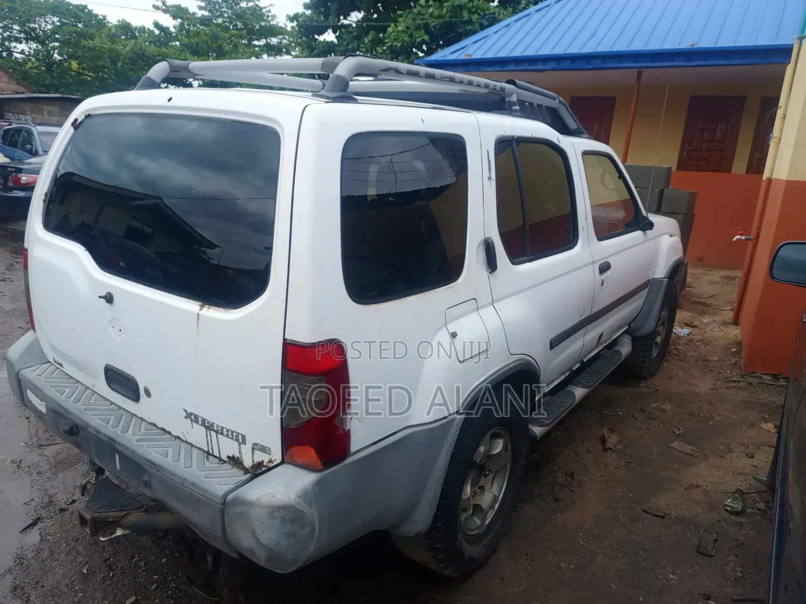 Nissan Xterra 1999 White