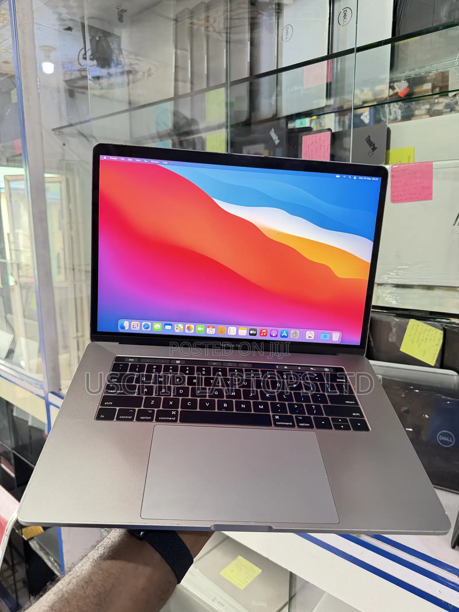 Laptop Apple MacBook Pro 2017 16GB Intel Core i7 SSD 512GB
