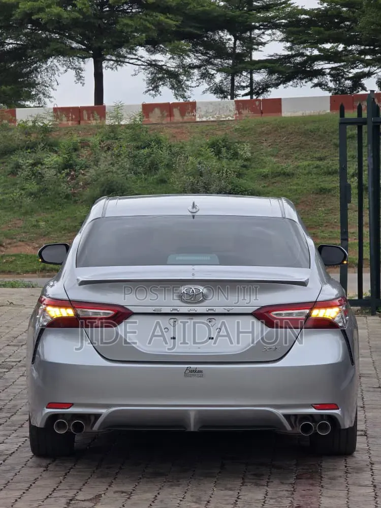Toyota Camry 2020 Silver