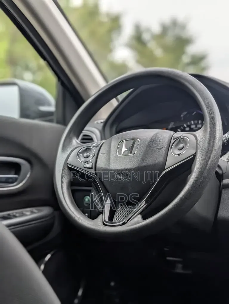 Honda HR-V 4dr SUV (1.5L 4cyl CVT) 2016 Black