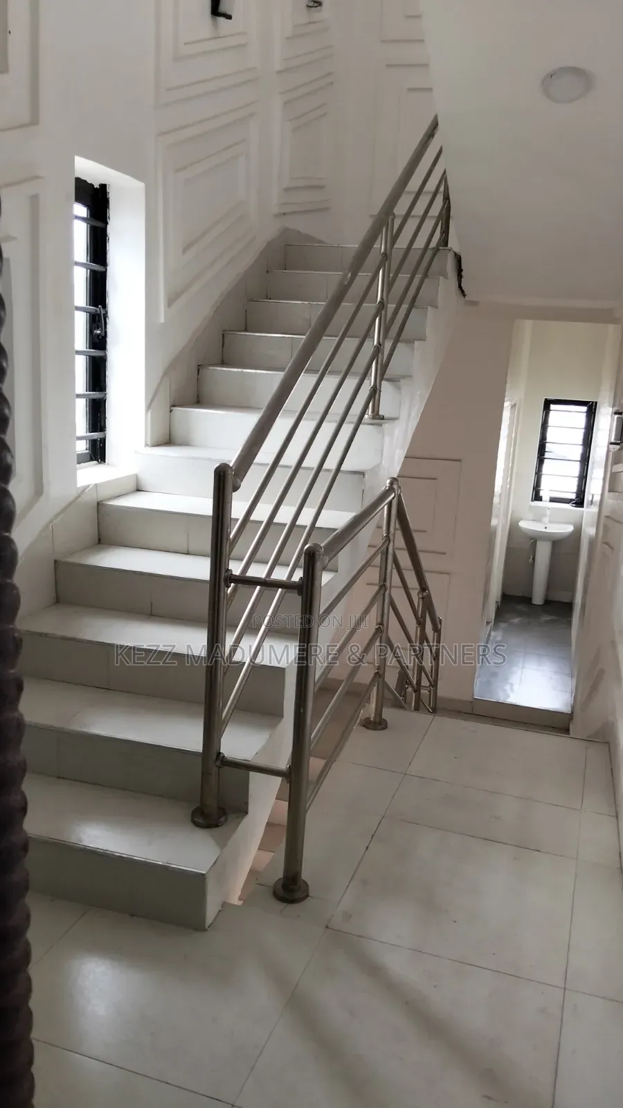 To Let : Semi Furnished 1st Floor Shop at Choba