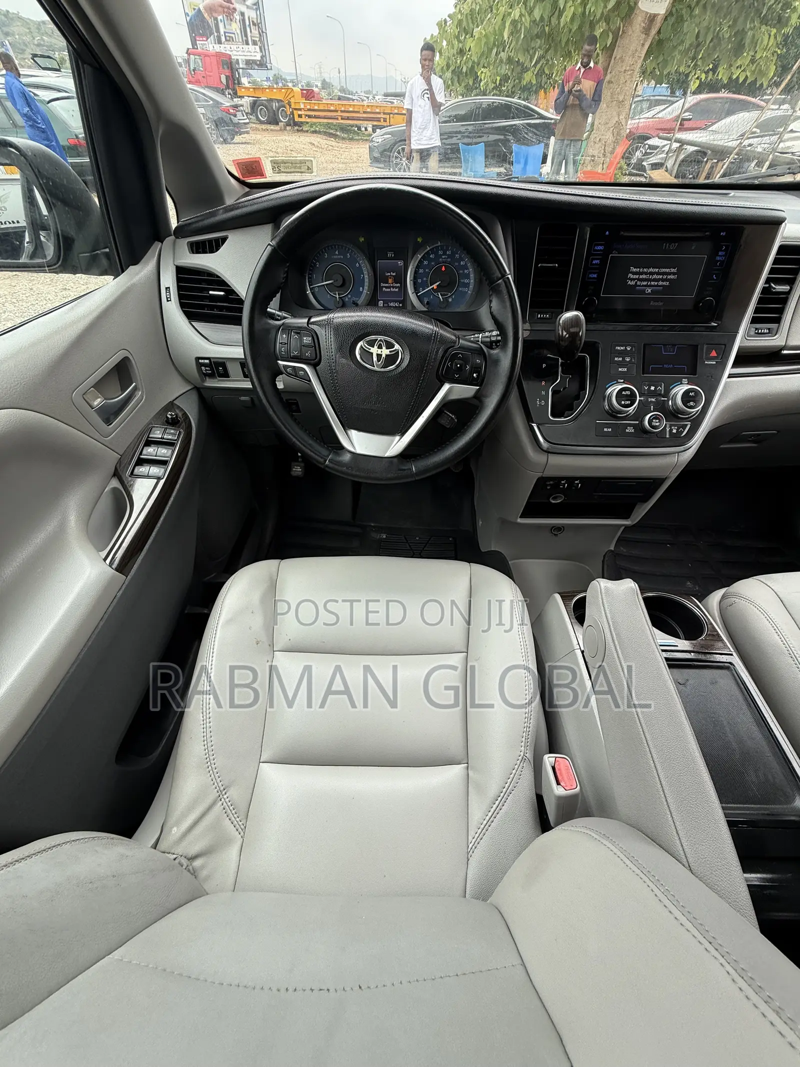 Toyota Sienna 2015 Gray