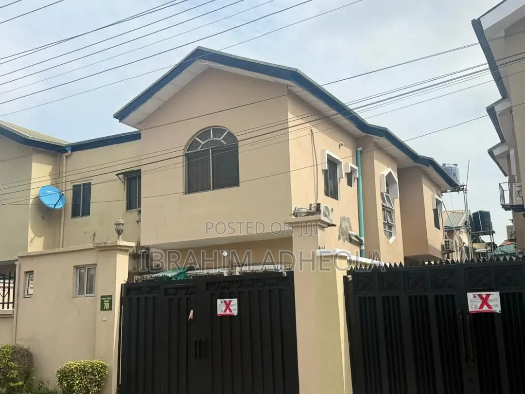 4bdrm Duplex in Lekki-Phase-1 for sale