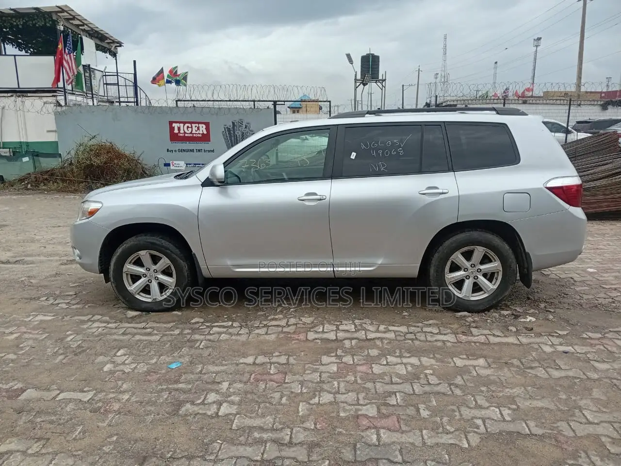 Toyota Highlander Limited 2011 Silver