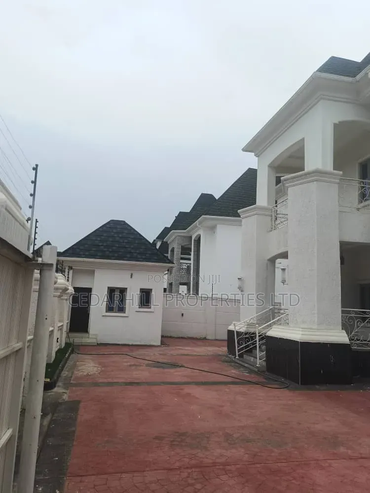 5bdrm Duplex in Efab Metropolis, Karsana for sale