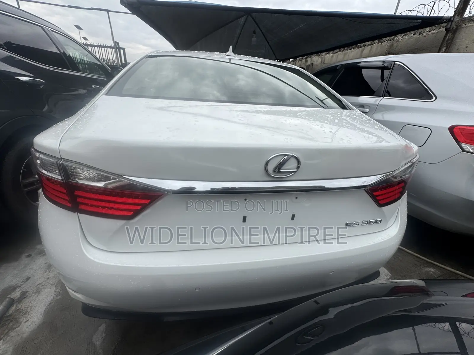 Lexus ES 350 FWD 2013 White