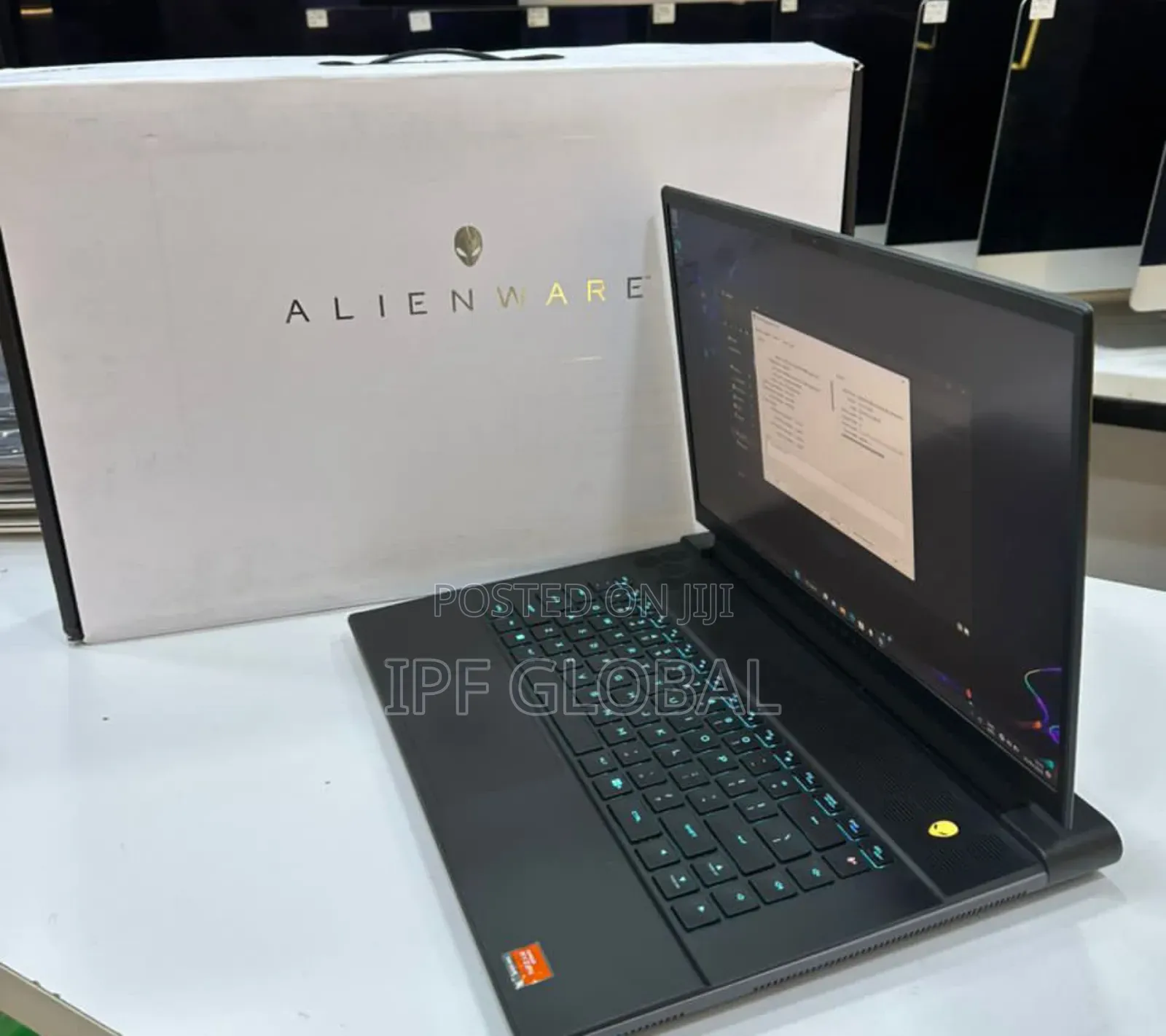New Laptop Alienware M16 R1 32GB AMD Ryzen 9 SSD 1T