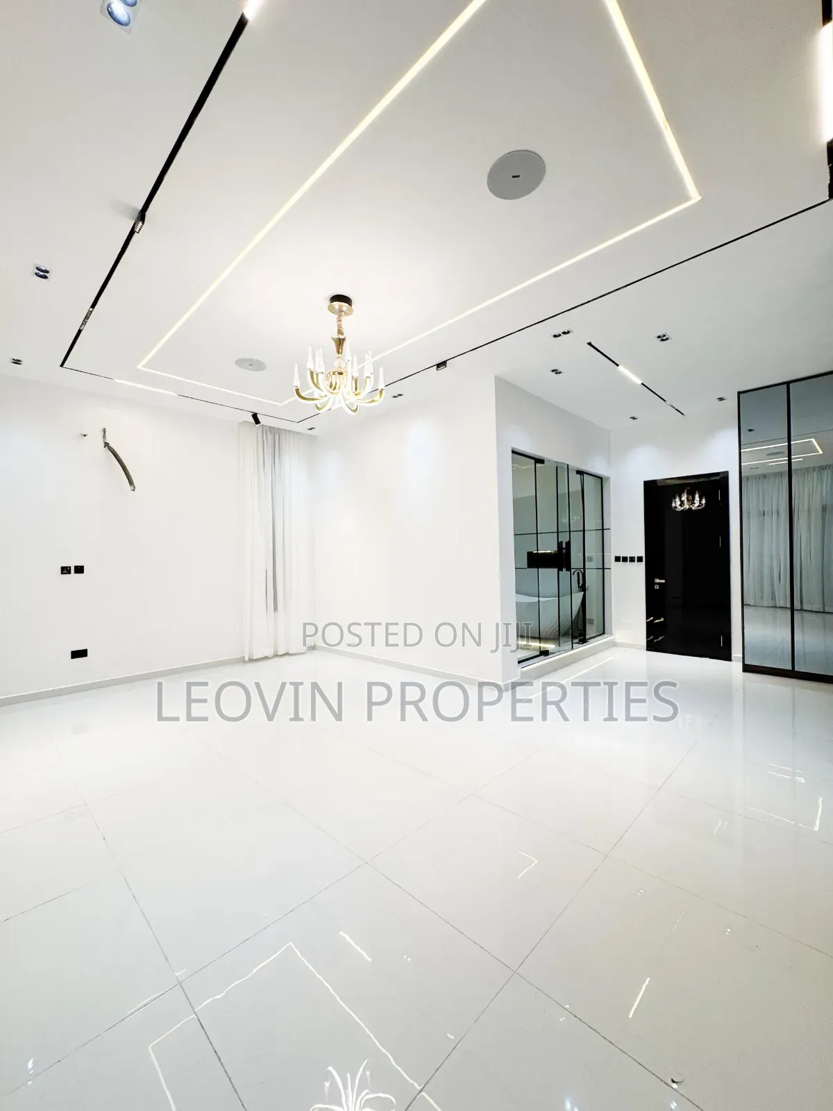 5bdrm Duplex in Chevron Luxury, Lekki Expressway for sale