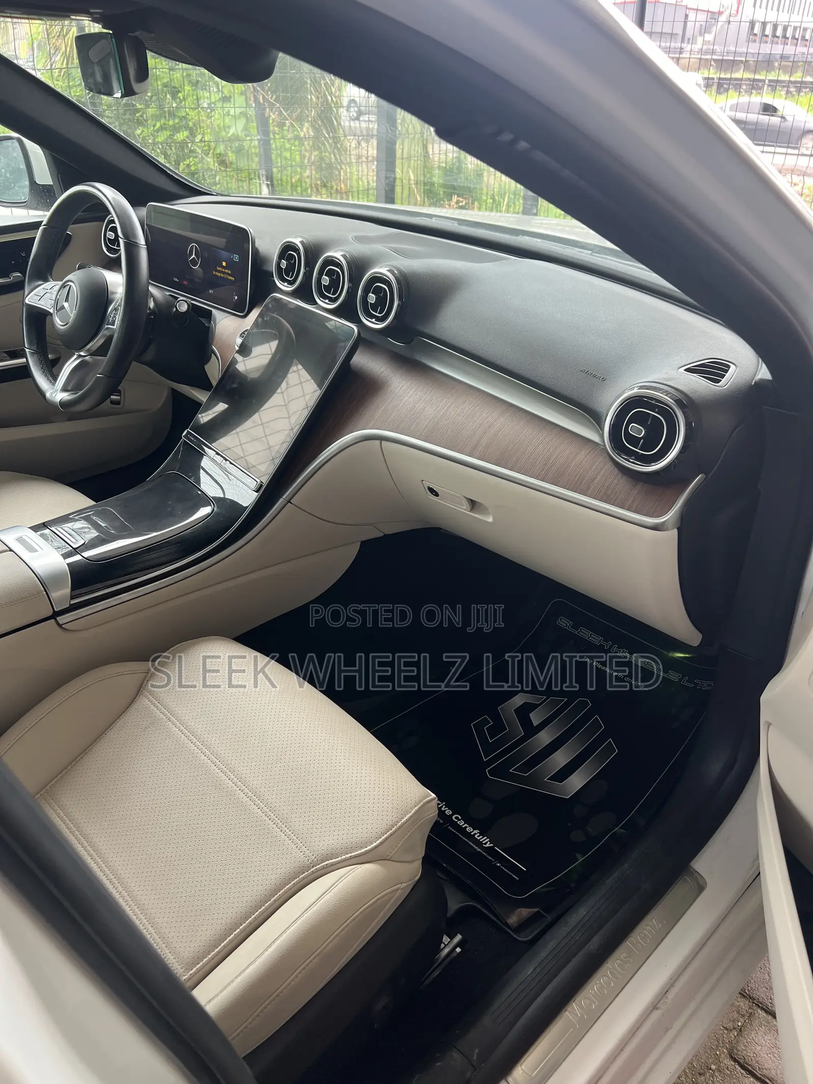 Mercedes-Benz C300 2022 White