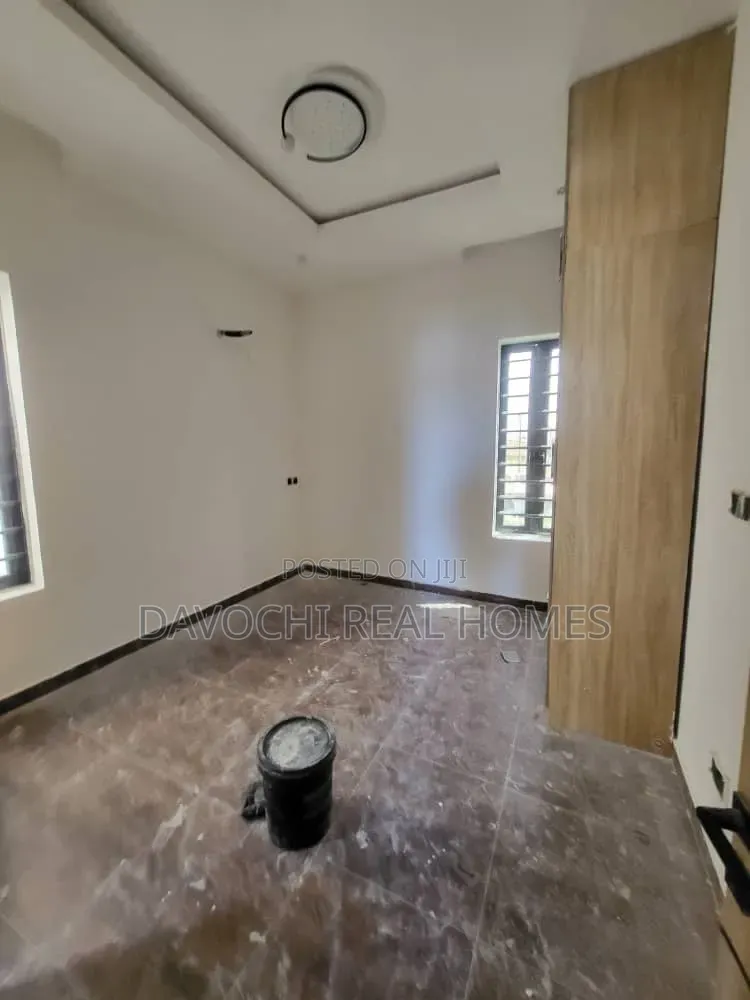 4bdrm Duplex in Lekki Phase 1 for sale