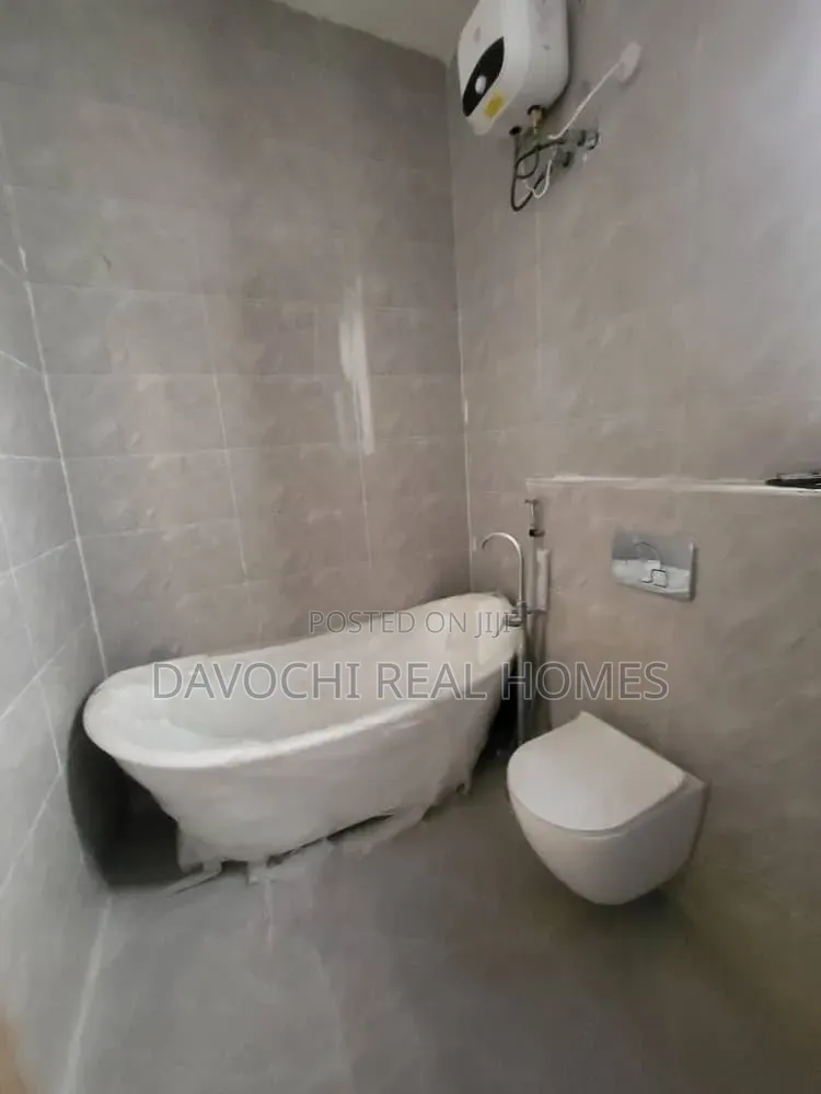 4bdrm Duplex in Lekki Phase 1 for sale