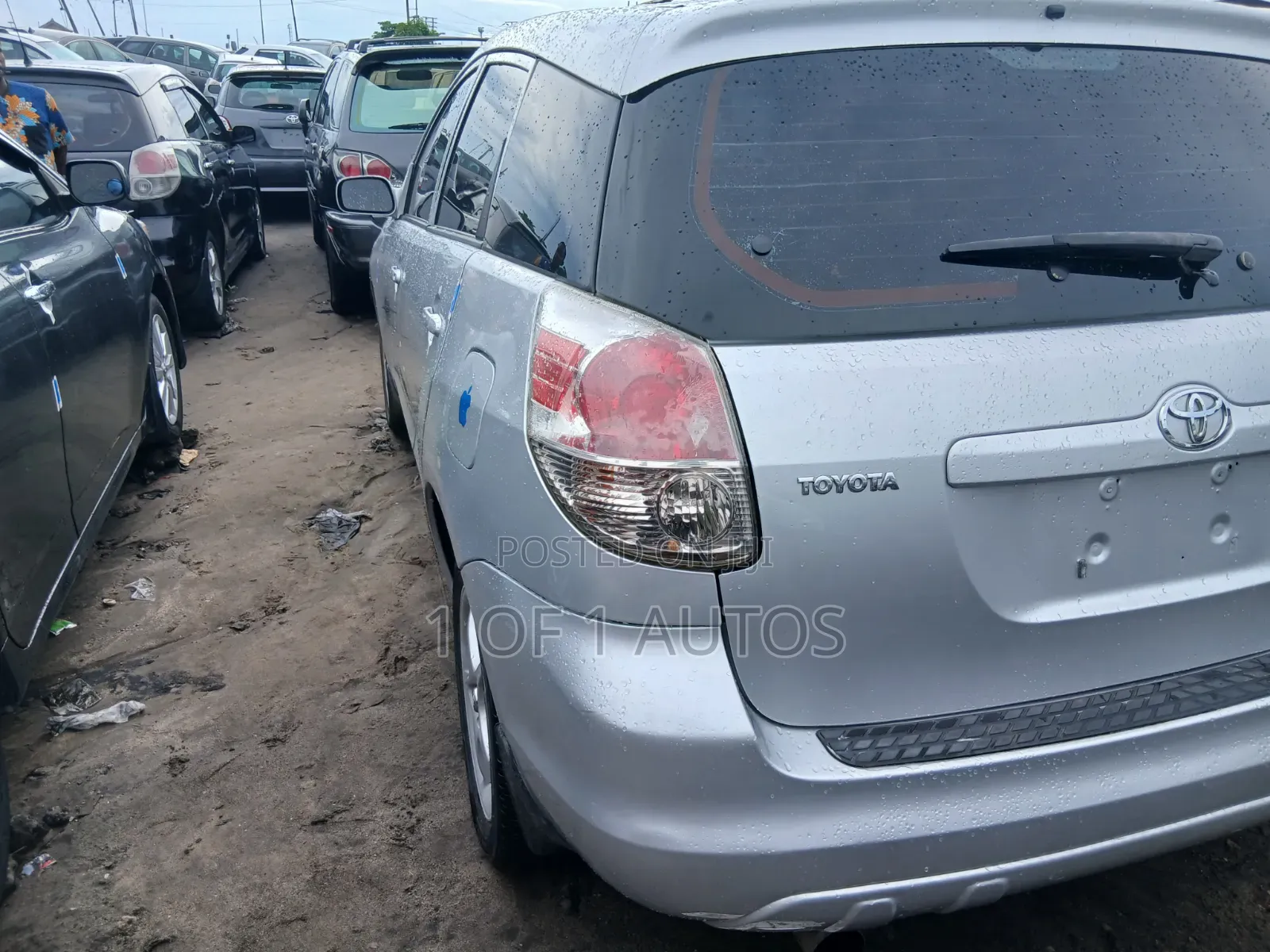 Toyota Matrix Hatchback FWD (1.8L 4cyl 5M) 2006 Silver