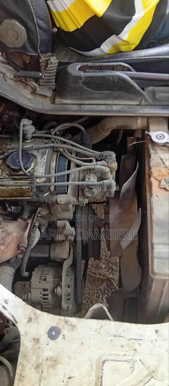 Mitsubishi L300 2002 White