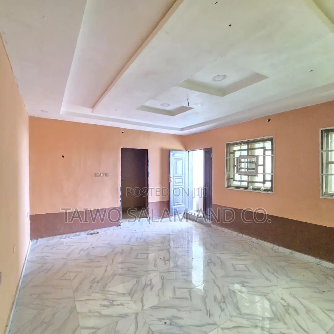 3bdrm Apartment in Moniya for rent