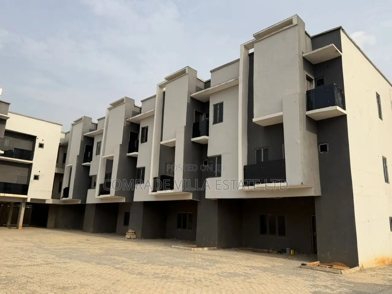 4bdrm Duplex in Jahi for sale