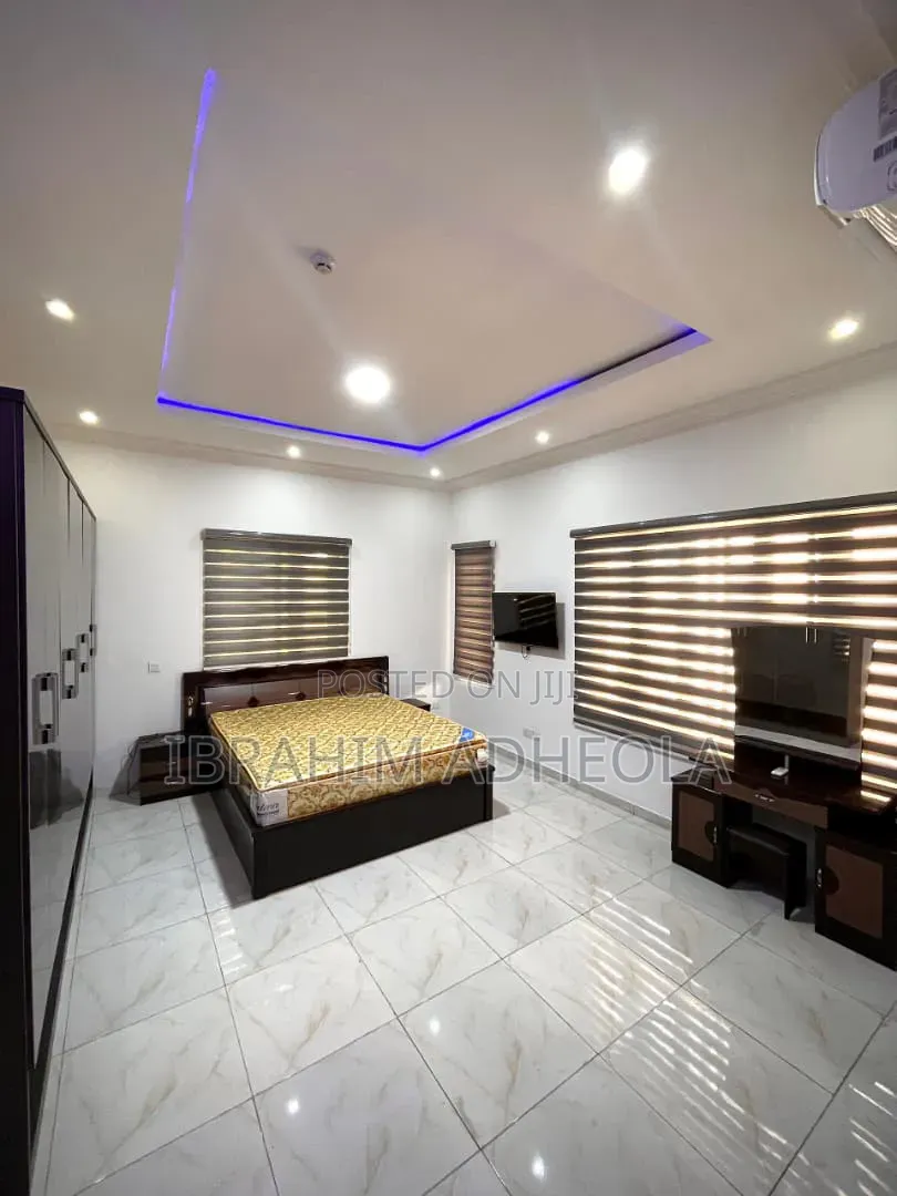 Furnished 4bdrm Apartment in Ikeja Gra for rent
