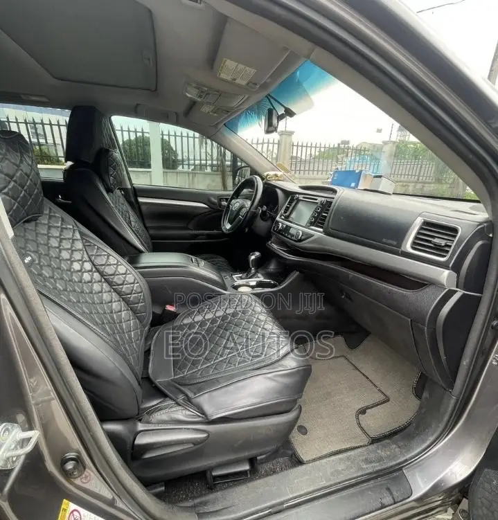 Toyota Highlander 2015 Gray