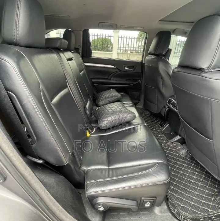 Toyota Highlander 2015 Gray