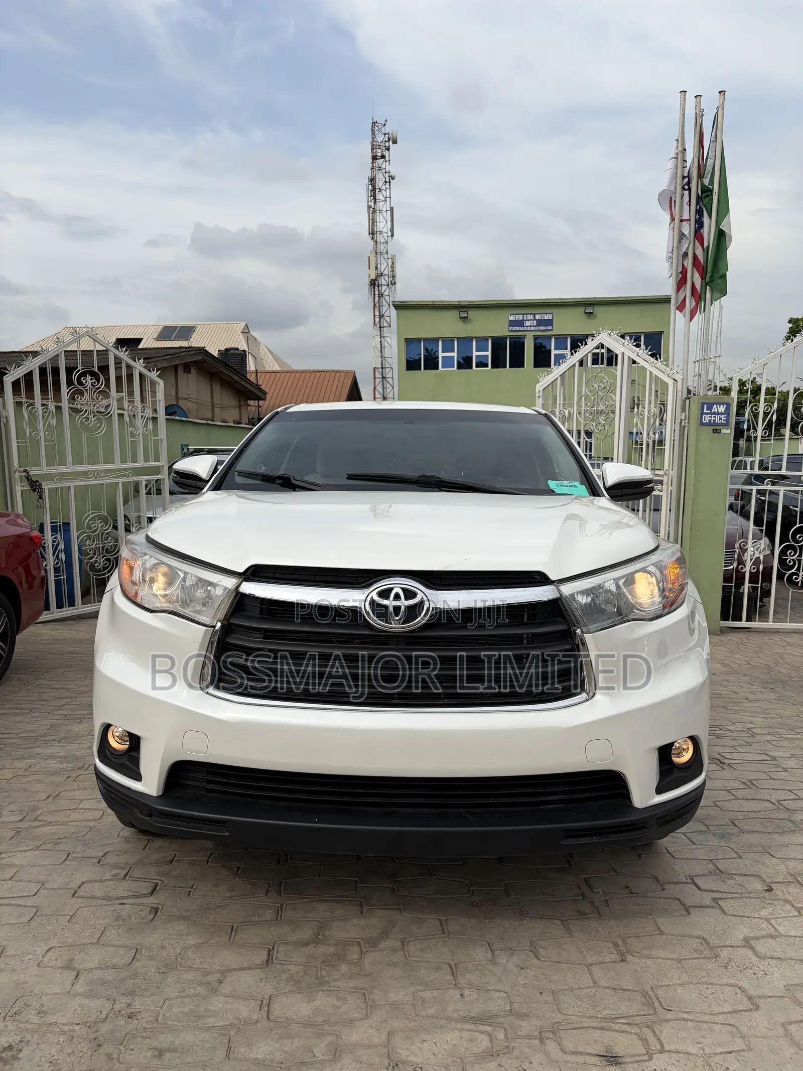 Toyota Highlander LE Plus V6 4x4 (3.5L 6cyl 6A) 2016 White