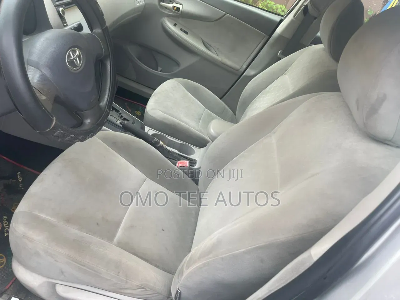 Toyota Corolla LE 4dr Sedan (1.8L 4 cyl 4A) 2009 Silver